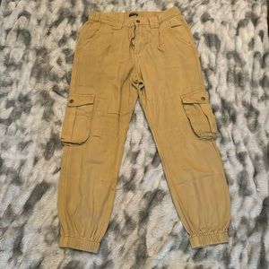 Fashion Nova Tan Cargo Size L